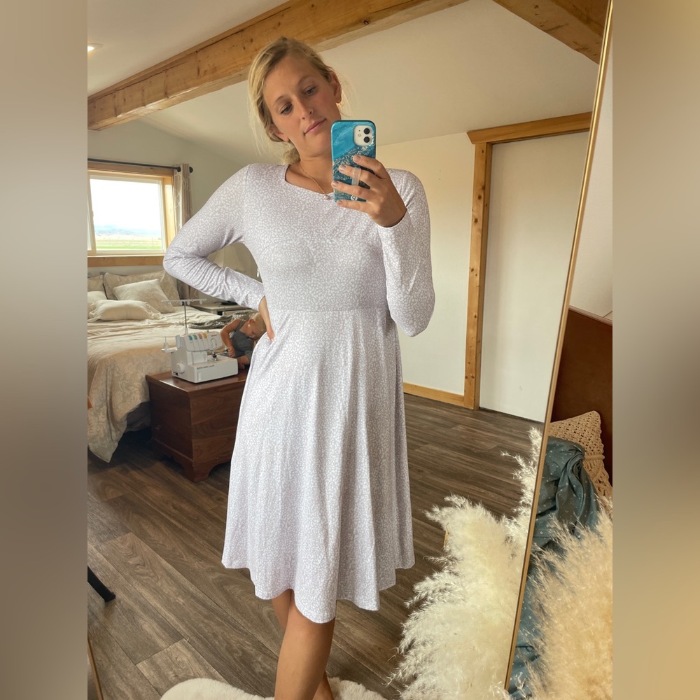Long sleeve midi dress. Size m
